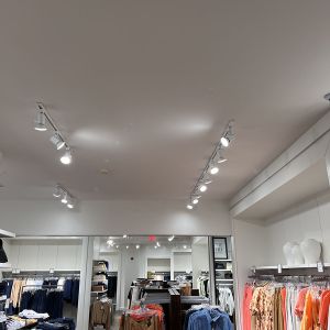 004-Fitting-Room-Signage-Before